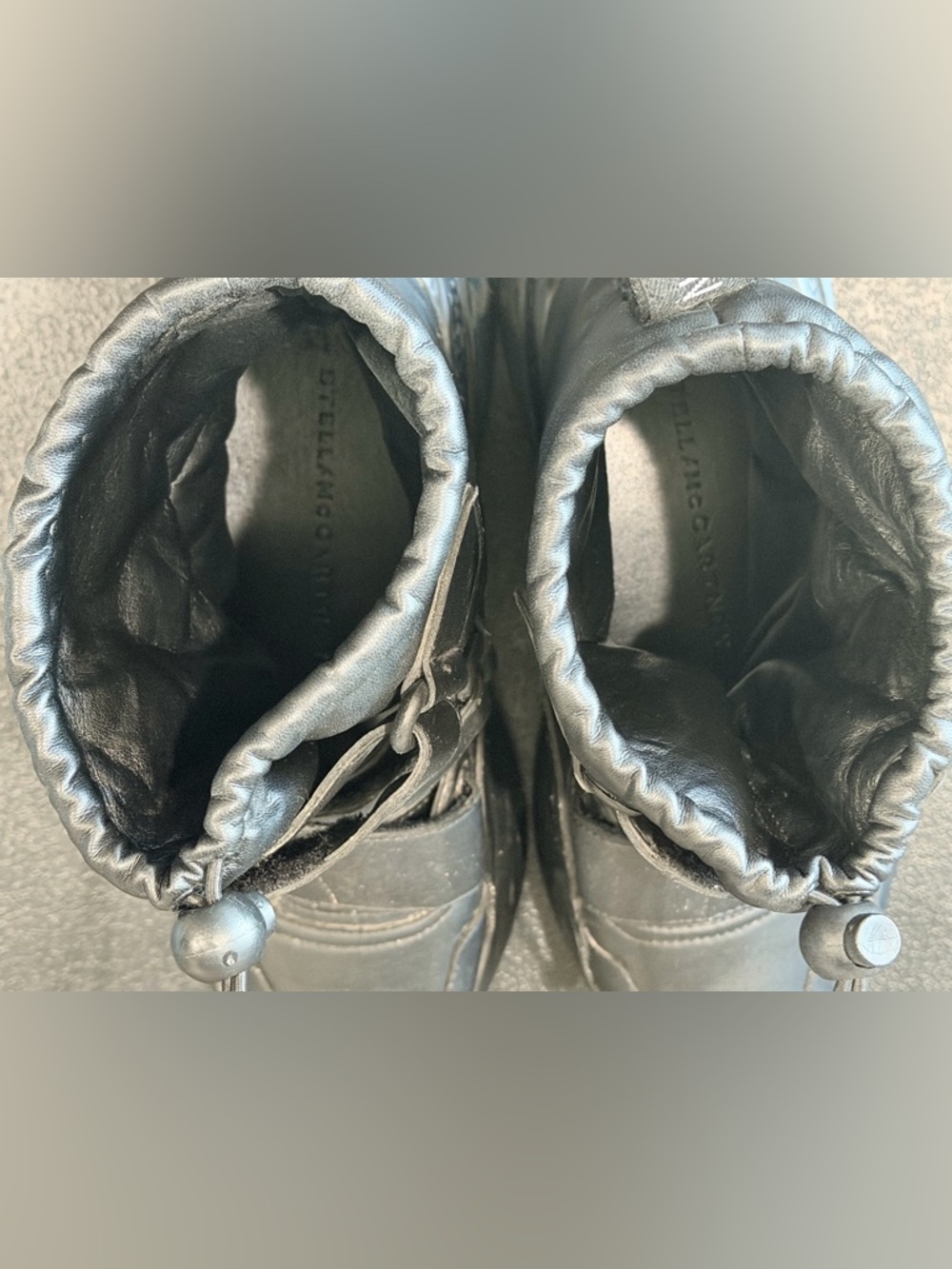 Stella McCartney Black Eclypse Sneaker Snow Boots. Pre Owned & Loved. Size 38. - Picture 10 of 17